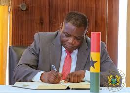 Contractor Numbers in Ghana Raise Questions Over Procurement Transparency