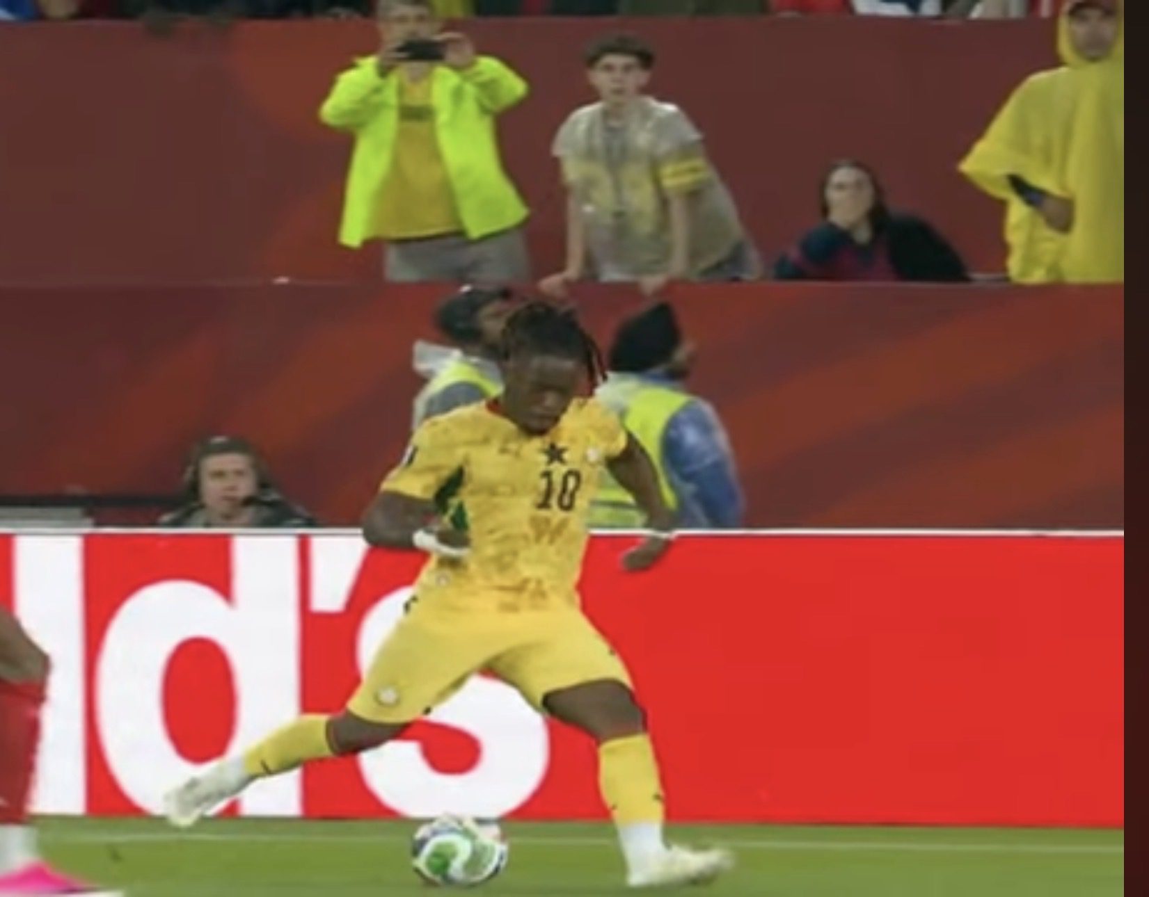 Caleb Yirenkyi: The Young Ghanaian Footballer Focused on Greatness